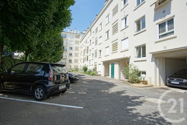 Appartement F5 à vendre - 5 pièces - 81,57 m2 - Choisy Le Roi - 94 - ILE-DE-FRANCE