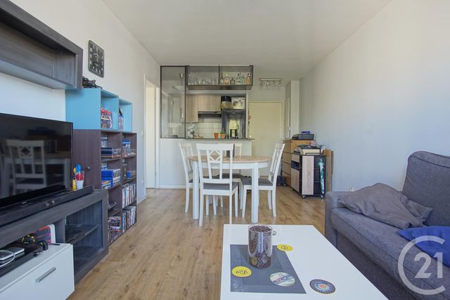 Appartement F2 à vendre CHOISY LE ROI