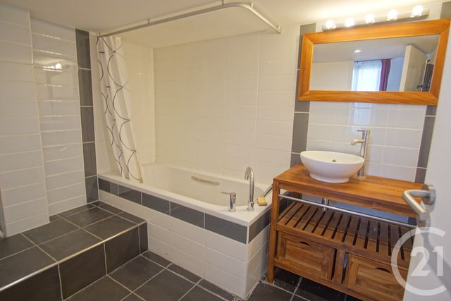 Appartement F2 bis à vendre - 3 pièces - 55,93 m2 - Choisy Le Roi - 94 - ILE-DE-FRANCE