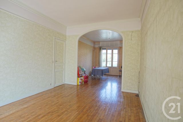 Afficher la photo en grand Maison à vendre - 7 pièces - 150 m2 - Choisy Le Roi - 94 - ILE-DE-FRANCE