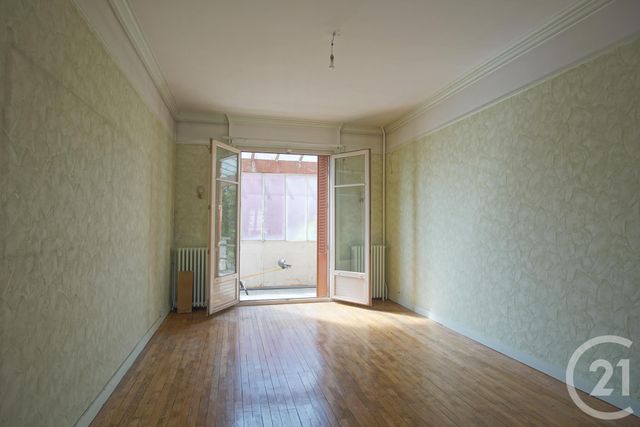 Afficher la photo en grand Maison à vendre - 7 pièces - 150 m2 - Choisy Le Roi - 94 - ILE-DE-FRANCE