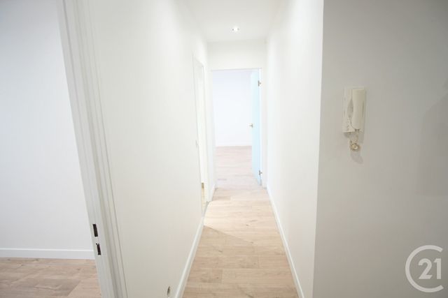 Afficher la photo en grand Appartement F3 à vendre - 3 pièces - 58,12 m2 - Choisy Le Roi - 94 - ILE-DE-FRANCE