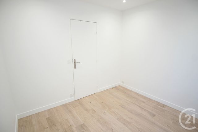 Afficher la photo en grand Appartement F3 à vendre - 3 pièces - 58,12 m2 - Choisy Le Roi - 94 - ILE-DE-FRANCE