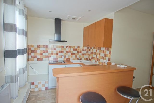 Afficher la photo en grand Appartement F1 à vendre - 2 pièces - 26,81 m2 - Villeneuve Le Roi - 94 - ILE-DE-FRANCE