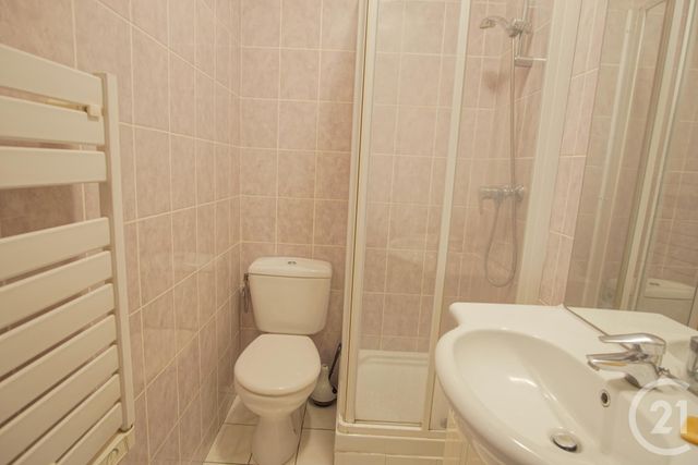 Afficher la photo en grand Appartement F1 à vendre - 2 pièces - 26,81 m2 - Villeneuve Le Roi - 94 - ILE-DE-FRANCE