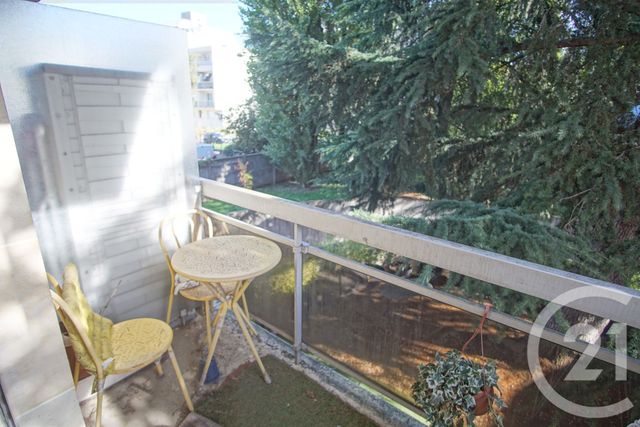 Afficher la photo en grand Appartement F2 à vendre - 2 pièces - 53,92 m2 - Choisy Le Roi - 94 - ILE-DE-FRANCE