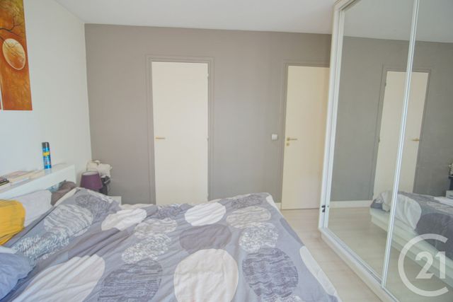 Afficher la photo en grand Appartement F2 à vendre - 2 pièces - 53,92 m2 - Choisy Le Roi - 94 - ILE-DE-FRANCE