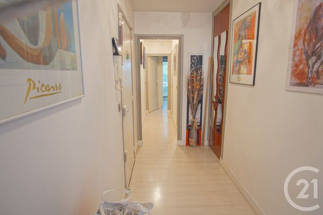 Afficher la photo en grand Appartement F2 à vendre - 2 pièces - 53,92 m2 - Choisy Le Roi - 94 - ILE-DE-FRANCE