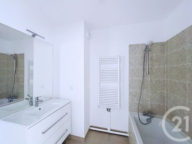 Appartement F3 &agrave; vendre - 3 pi&egrave;ces - 61,65 m2 - Thiais - 94 - ILE-DE-FRANCE