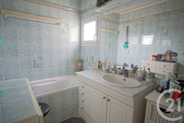 Appartement F4 &agrave; vendre - 4 pi&egrave;ces - 82,79 m2 - Choisy Le Roi - 94 - ILE-DE-FRANCE