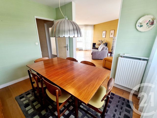 Afficher la photo en grand Appartement F4 à vendre - 4 pièces - 75 m2 - Creteil - 94 - ILE-DE-FRANCE