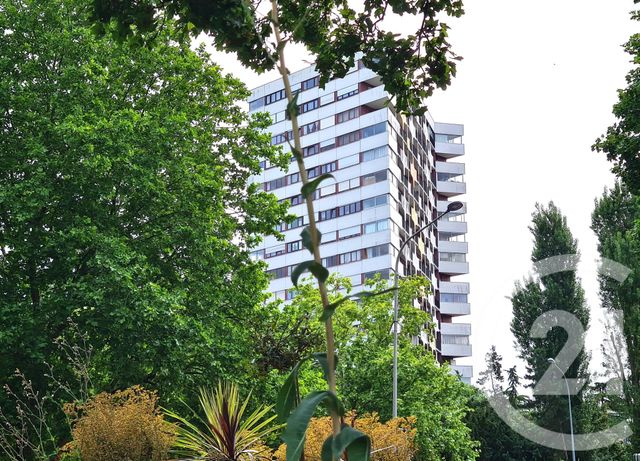 Afficher la photo en grand Appartement F4 à vendre - 4 pièces - 75 m2 - Creteil - 94 - ILE-DE-FRANCE