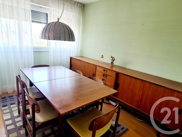 Afficher la photo en grand Appartement F4 à vendre - 4 pièces - 75 m2 - Creteil - 94 - ILE-DE-FRANCE