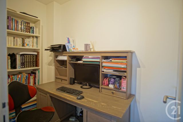 Afficher la photo en grand Appartement F4 à vendre - 4 pièces - 91,79 m2 - Creteil - 94 - ILE-DE-FRANCE