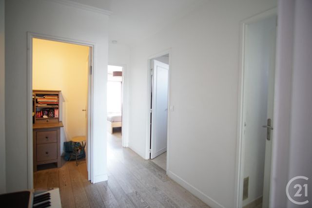 Afficher la photo en grand Appartement F4 à vendre - 4 pièces - 91,79 m2 - Creteil - 94 - ILE-DE-FRANCE