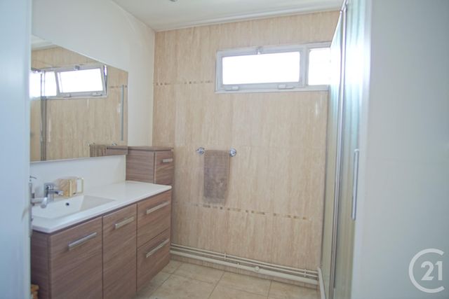 Afficher la photo en grand Appartement F4 à vendre - 4 pièces - 91,79 m2 - Creteil - 94 - ILE-DE-FRANCE