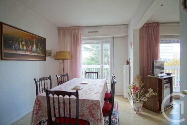 Afficher la photo en grand Appartement F5 à vendre - 5 pièces - 98,07 m2 - Creteil - 94 - ILE-DE-FRANCE