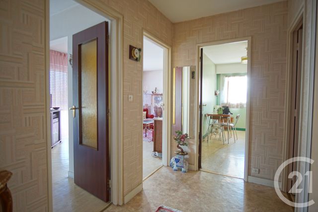 Afficher la photo en grand Appartement F5 à vendre - 5 pièces - 98,07 m2 - Creteil - 94 - ILE-DE-FRANCE