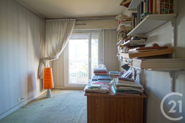 Afficher la photo en grand Appartement F5 à vendre - 5 pièces - 98,07 m2 - Creteil - 94 - ILE-DE-FRANCE