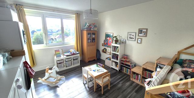 Afficher la photo en grand Appartement F4 à vendre - 4 pièces - 95 m2 - Creteil - 94 - ILE-DE-FRANCE