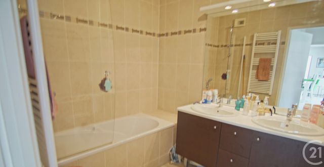 Appartement F4 &agrave; vendre - 4 pi&egrave;ces - 83 m2 - Creteil - 94 - ILE-DE-FRANCE