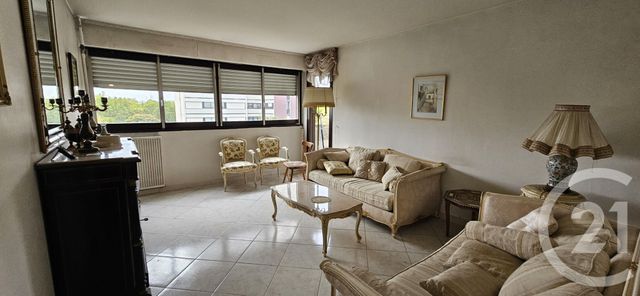 Afficher la photo en grand Appartement F3 à vendre - 3 pièces - 66 m2 - Creteil - 94 - ILE-DE-FRANCE
