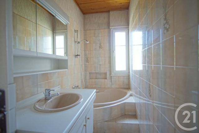 Maison à vendre - 7 pièces - 137,46 m2 - Bonneuil Sur Marne - 94 - ILE-DE-FRANCE