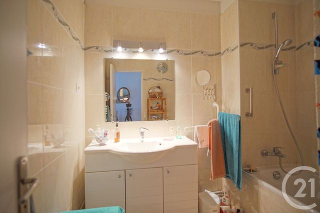 Afficher la photo en grand Appartement F4 à vendre - 4 pièces - 94,77 m2 - Creteil - 94 - ILE-DE-FRANCE