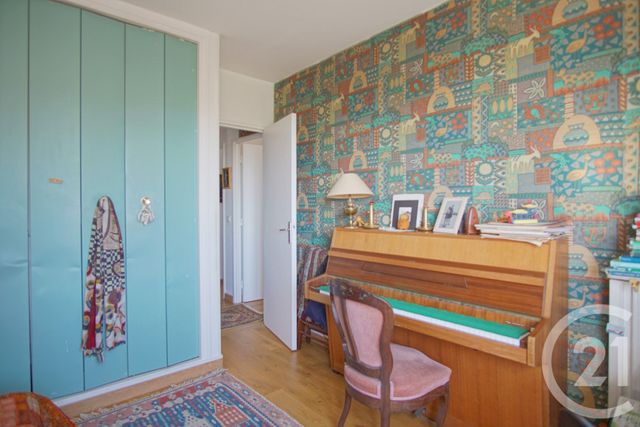 Afficher la photo en grand Appartement F4 à vendre - 4 pièces - 94,77 m2 - Creteil - 94 - ILE-DE-FRANCE