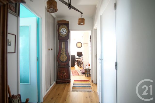 Afficher la photo en grand Appartement F4 à vendre - 4 pièces - 94,77 m2 - Creteil - 94 - ILE-DE-FRANCE