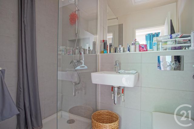 Appartement F2 &agrave; louer - 2 pi&egrave;ces - 32,75 m2 - Choisy Le Roi - 94 - ILE-DE-FRANCE