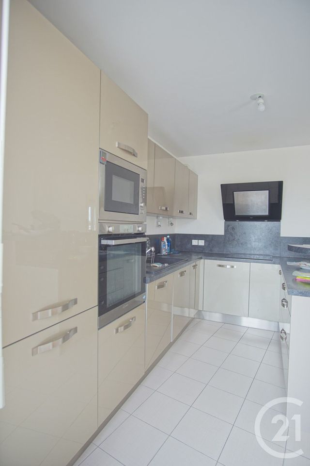 Appartement F4 &agrave; louer - 4 pi&egrave;ces - 81,17 m2 - Choisy Le Roi - 94 - ILE-DE-FRANCE