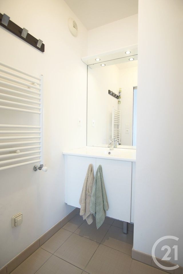 Appartement F4 &agrave; louer - 4 pi&egrave;ces - 81,17 m2 - Choisy Le Roi - 94 - ILE-DE-FRANCE