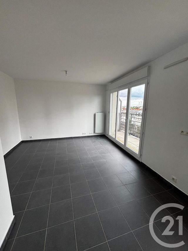 Appartement Studio &agrave; louer - 1 pi&egrave;ce - 26,50 m2 - Choisy Le Roi - 94 - ILE-DE-FRANCE