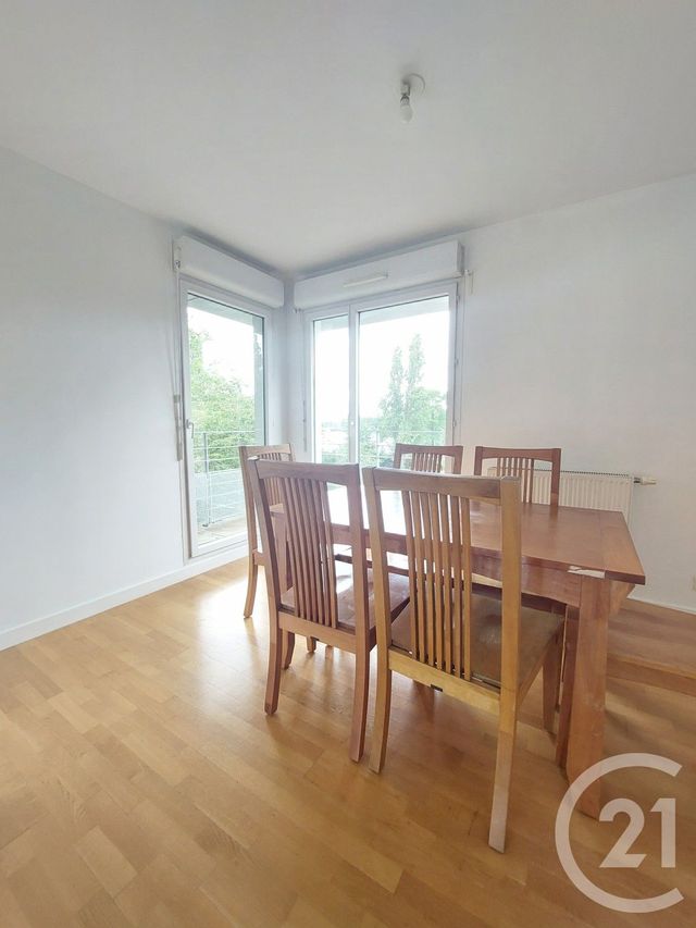 Appartement F5 &agrave; louer - 5 pi&egrave;ces - 94,02 m2 - Creteil - 94 - ILE-DE-FRANCE