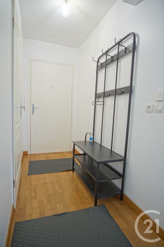 Appartement F1 &agrave; louer - 1 pi&egrave;ce - 32,40 m2 - Villeneuve Le Roi - 94 - ILE-DE-FRANCE