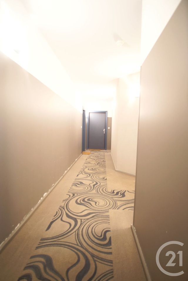 Appartement F1 &agrave; louer - 1 pi&egrave;ce - 32,40 m2 - Villeneuve Le Roi - 94 - ILE-DE-FRANCE