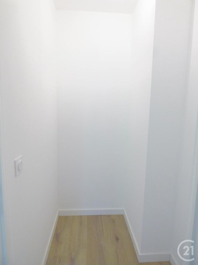 Appartement F3 &agrave; louer - 3 pi&egrave;ces - 60,95 m2 - Thiais - 94 - ILE-DE-FRANCE