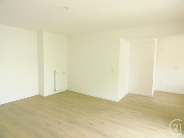 Appartement F3 &agrave; louer - 3 pi&egrave;ces - 60,95 m2 - Thiais - 94 - ILE-DE-FRANCE