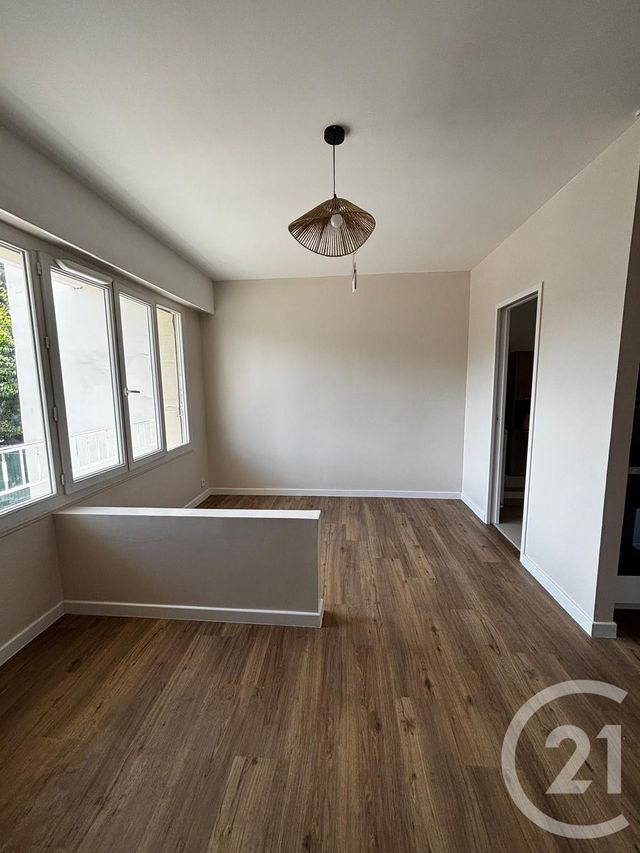 Appartement F1 &agrave; louer - 1 pi&egrave;ce - 23,53 m2 - Fontenay Sous Bois - 94 - ILE-DE-FRANCE