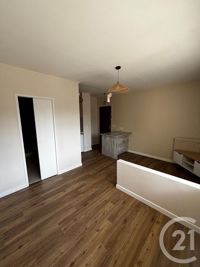 Appartement F1 &agrave; louer - 1 pi&egrave;ce - 23,53 m2 - Fontenay Sous Bois - 94 - ILE-DE-FRANCE