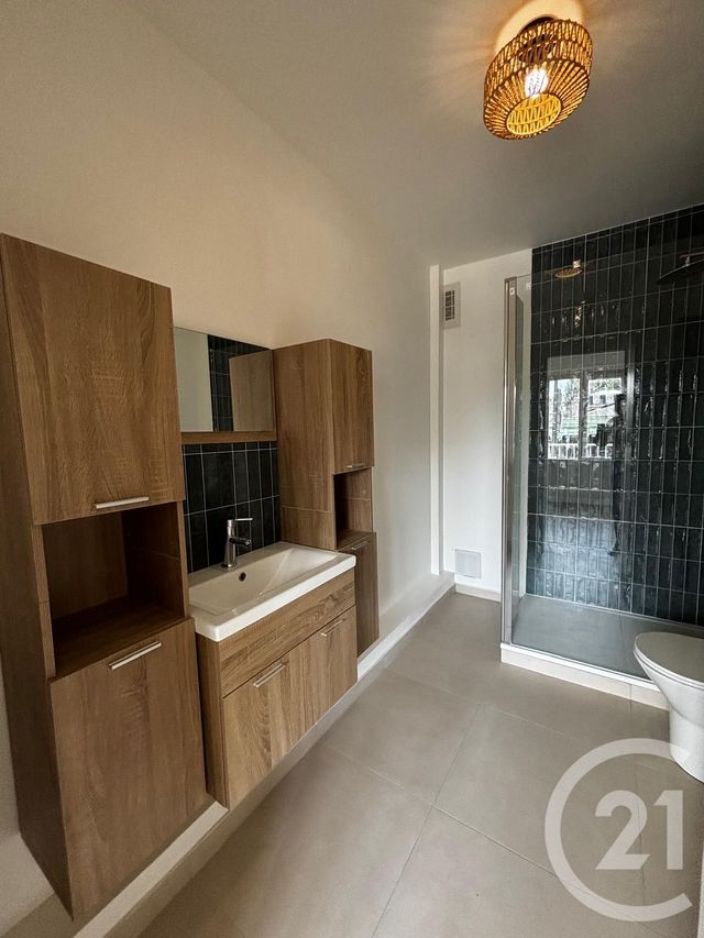 Appartement F1 &agrave; louer - 1 pi&egrave;ce - 23,53 m2 - Fontenay Sous Bois - 94 - ILE-DE-FRANCE