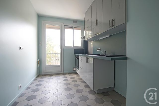 Appartement F3 &agrave; louer - 3 pi&egrave;ces - 75,65 m2 - Alfortville - 94 - ILE-DE-FRANCE