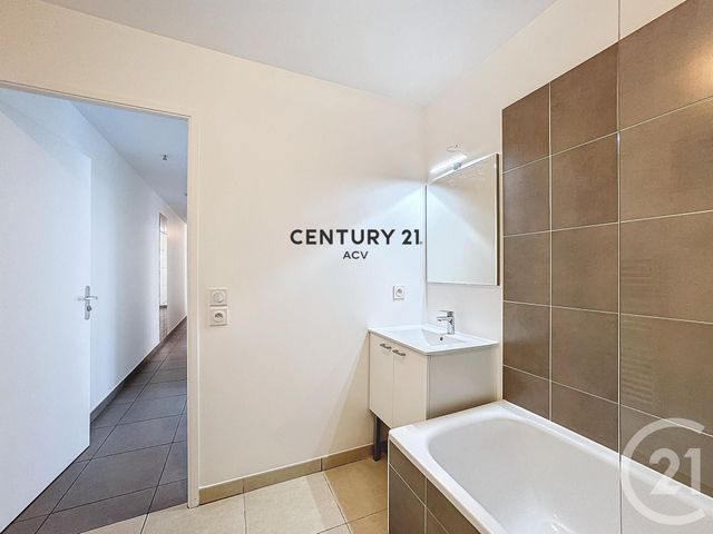 Afficher la photo en grand Appartement F4 à vendre - 4 pièces - 60,11 m2 - Choisy Le Roi - 94 - ILE-DE-FRANCE