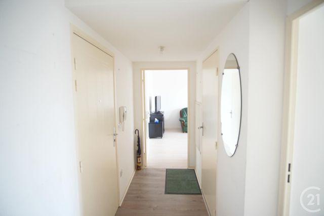 Afficher la photo en grand Appartement F3 à louer - 3 pièces - 62,01 m2 - Creteil - 94 - ILE-DE-FRANCE