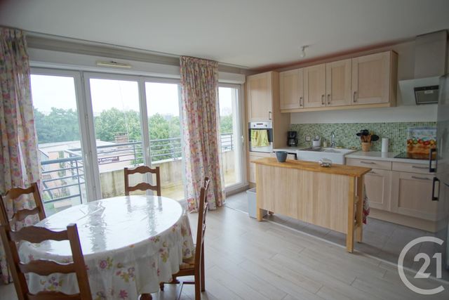 Appartement F3 à louer - 3 pièces - 62,01 m2 - Creteil - 94 - ILE-DE-FRANCE