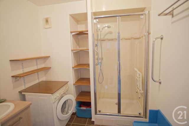 Afficher la photo en grand Appartement F3 à louer - 3 pièces - 62,01 m2 - Creteil - 94 - ILE-DE-FRANCE