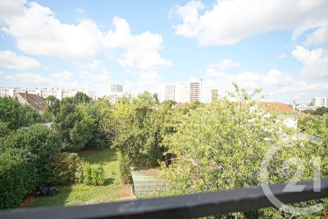 Afficher la photo en grand Appartement F4 à louer - 4 pièces - 112,22 m2 - Choisy Le Roi - 94 - ILE-DE-FRANCE