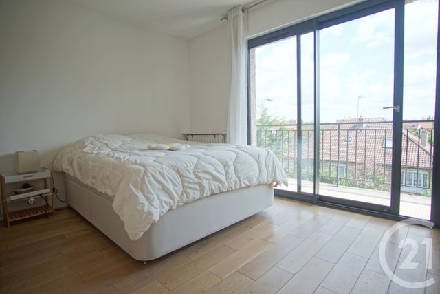 Afficher la photo en grand Appartement F4 à louer - 4 pièces - 112,22 m2 - Choisy Le Roi - 94 - ILE-DE-FRANCE