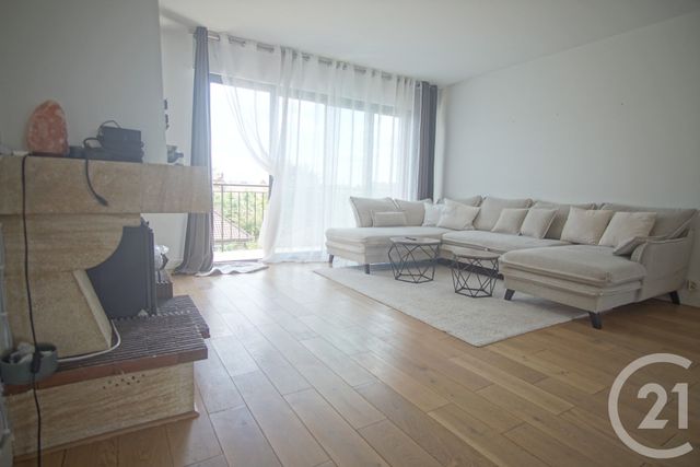 Afficher la photo en grand Appartement F4 à louer - 4 pièces - 112,22 m2 - Choisy Le Roi - 94 - ILE-DE-FRANCE